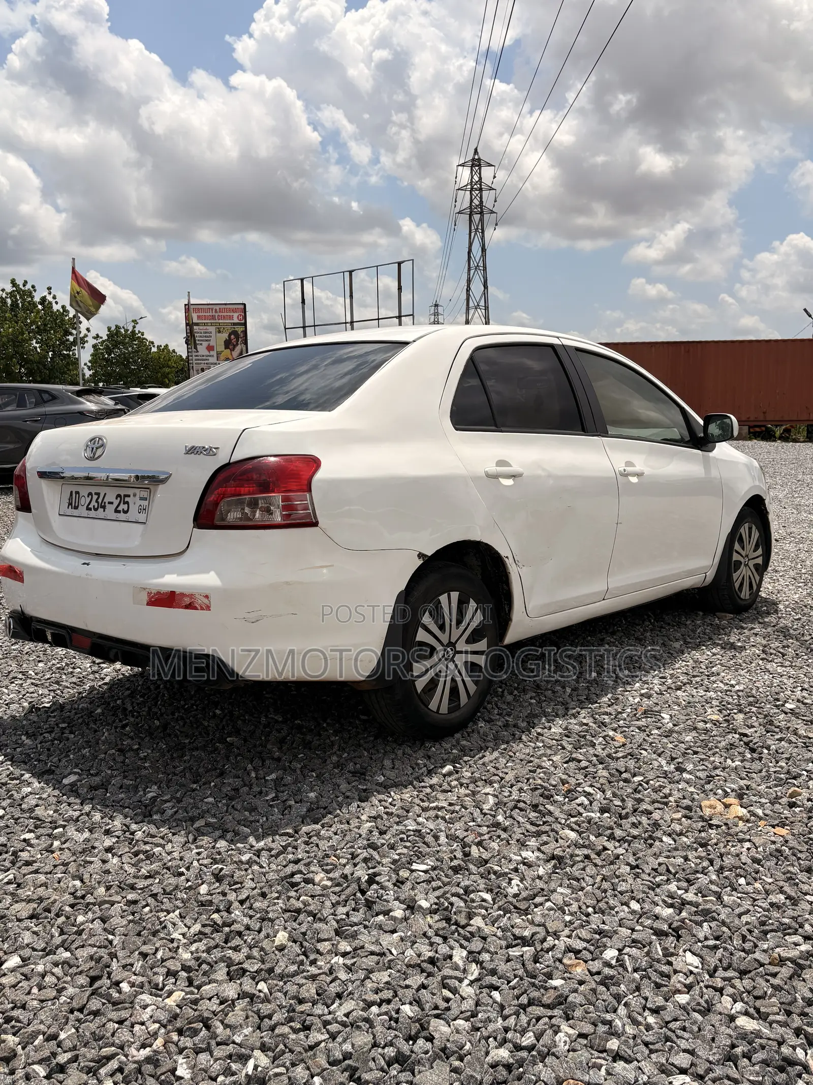 Toyota Yaris 2012 White