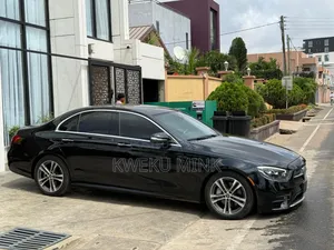 Mercedes-Benz E300 2021 Black
