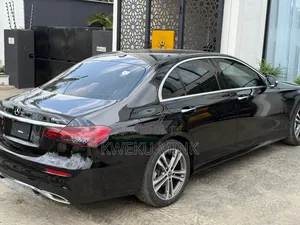 Mercedes-Benz E300 2021 Black