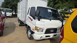 Hyundia Mighty Container Truck
