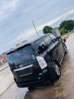 Toyota Voxy 2013 Black