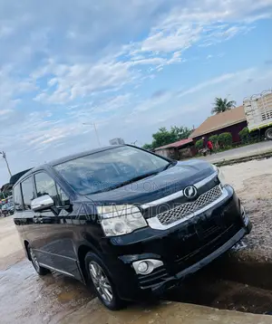 Toyota Voxy 2013 Black