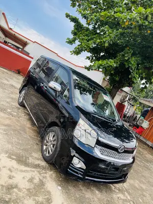 Toyota Voxy 2013 Black