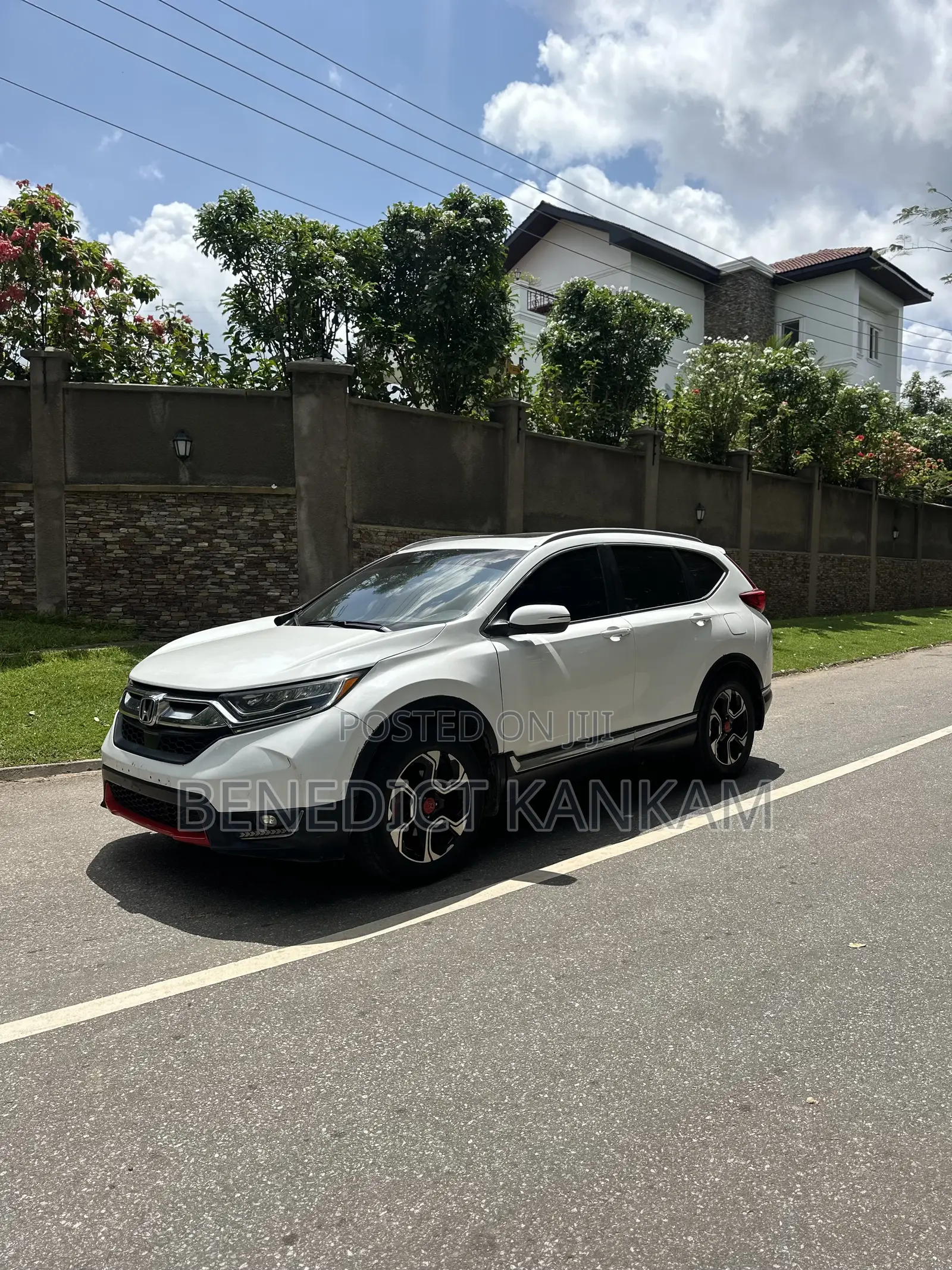 Honda CR-V Touring AWD 2019 White