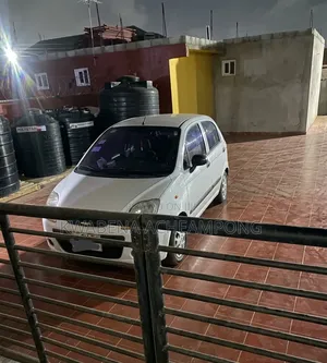 Chevrolet Chevy 2009 White