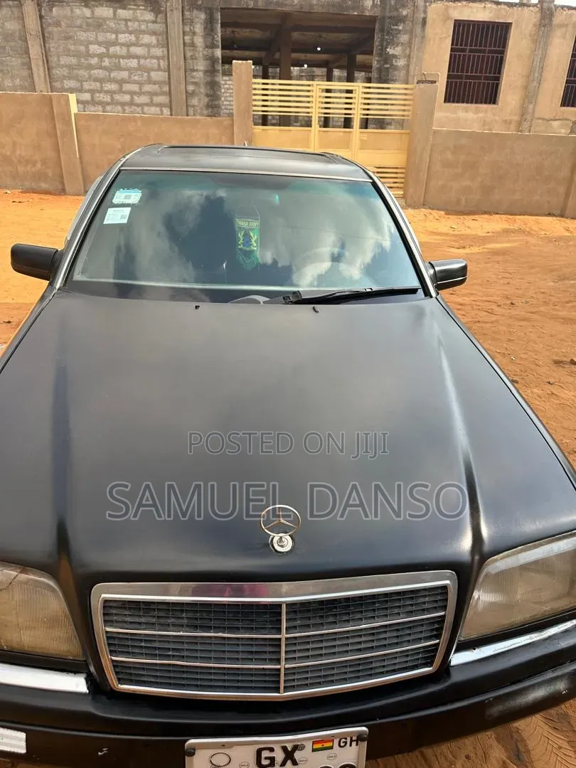 Mercedes-Benz C180 2002 Black