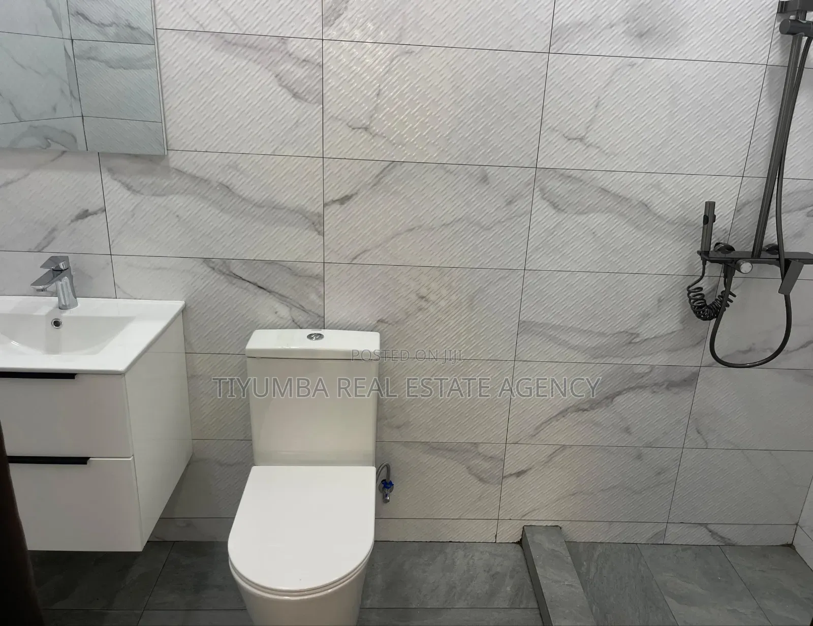 2bdrm Apartment in Tiyumba Real Estate., Pillar 2 for rent