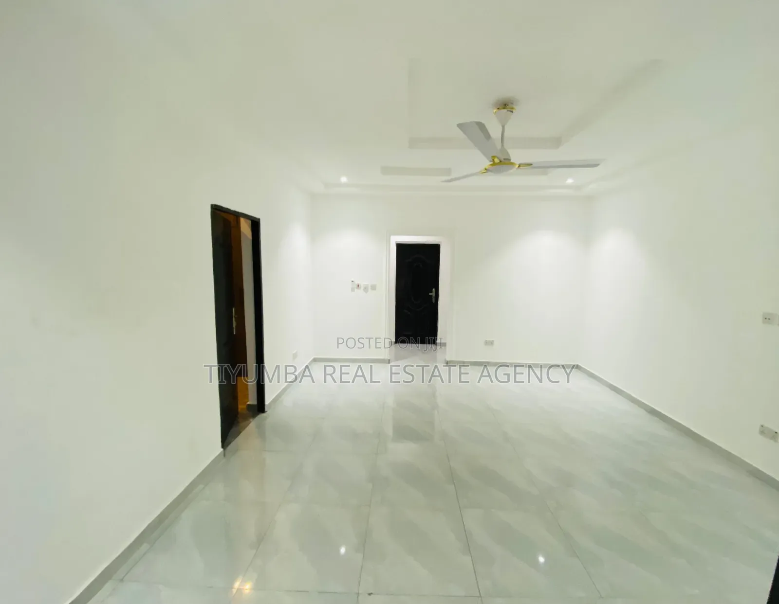 2bdrm Apartment in Tiyumba Real Estate., Pillar 2 for rent