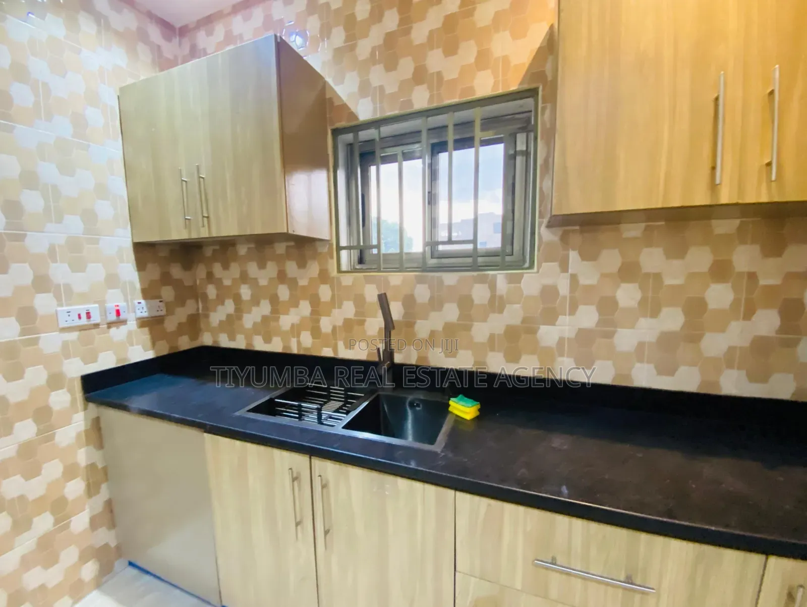 2bdrm Apartment in Tiyumba Real Estate., Pillar 2 for rent