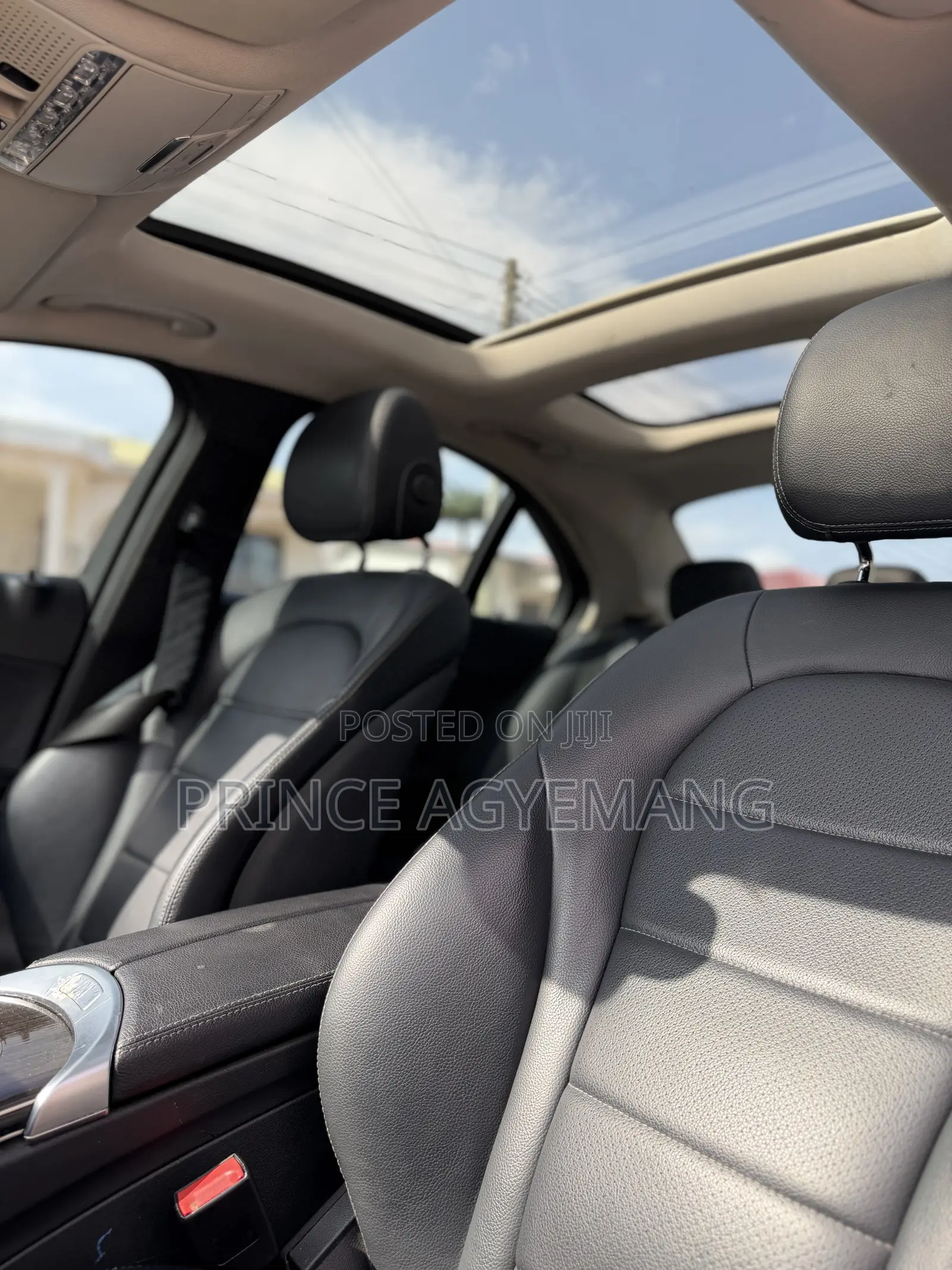 Mercedes-Benz C300 Luxury 4matic Sedan AWD (2.0L 4cyl 7A) 2017 White