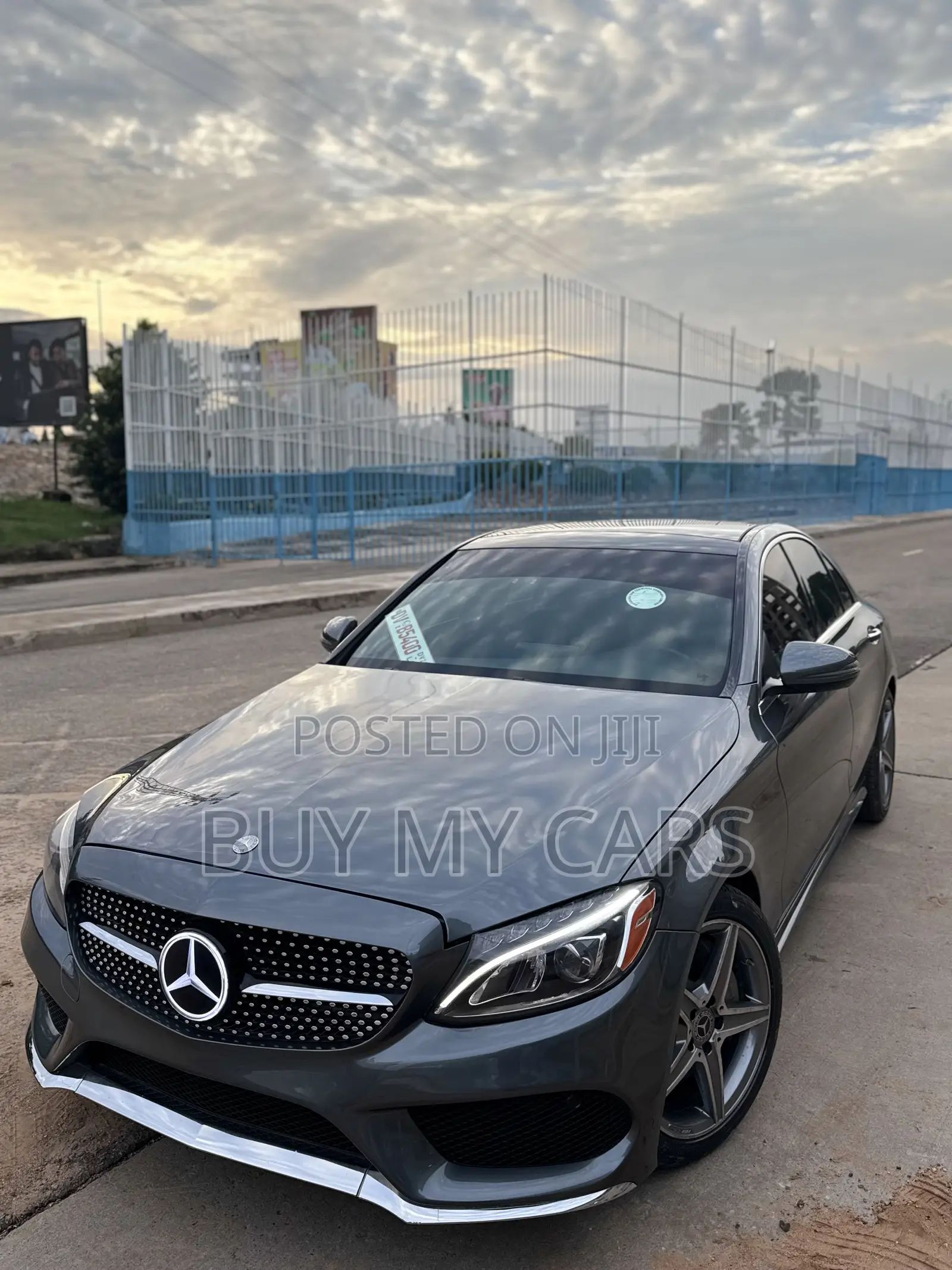 Mercedes-Benz C300 Sport 4Matic Sedan AWD (2.0L 4cyl 7A) 2017 Gray