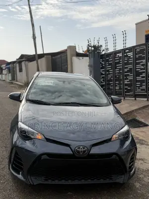 Toyota Corolla SE (1.8L 4cyl 2A) 2019 Blue