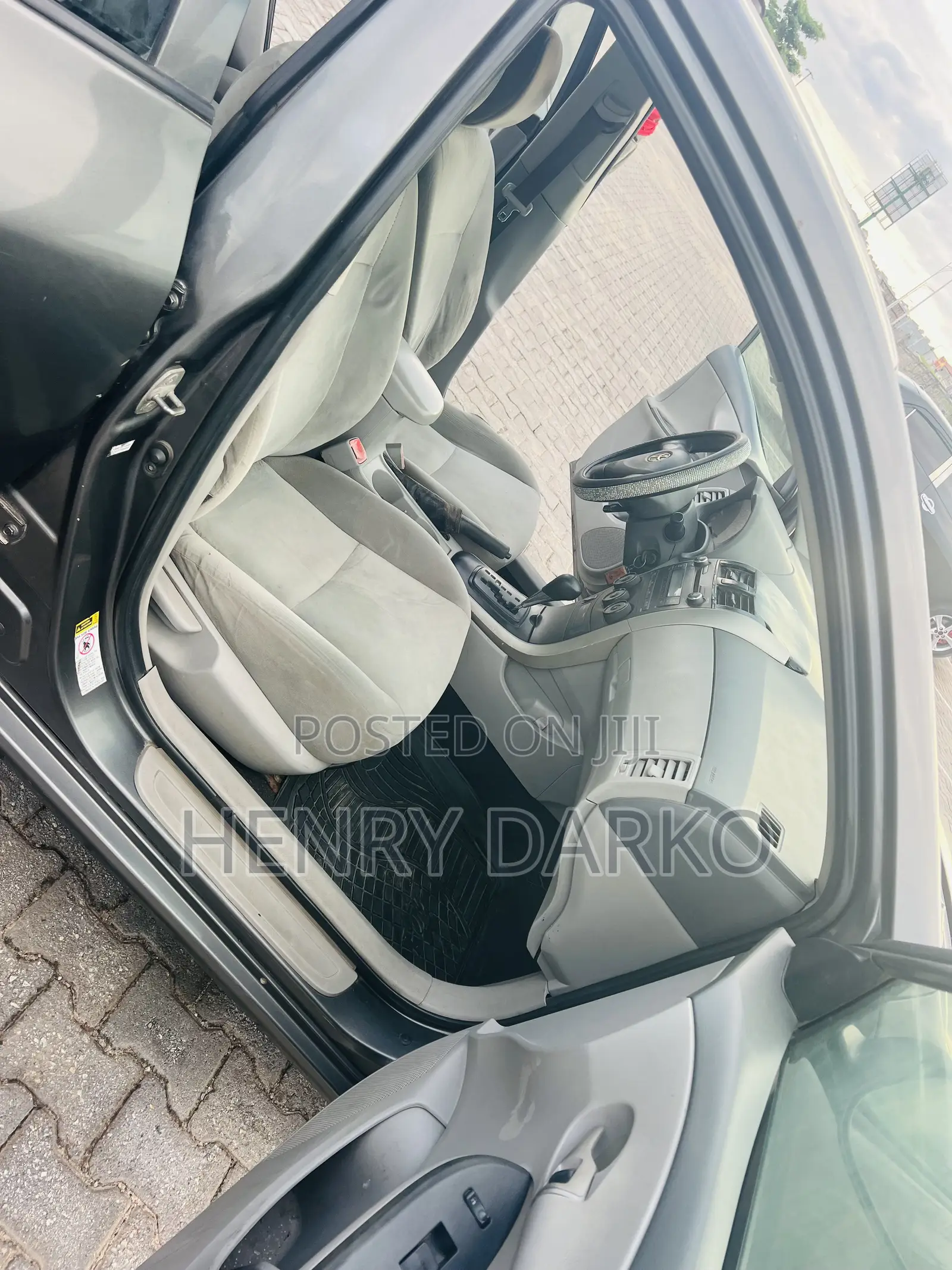 Toyota Corolla 2010 Gray