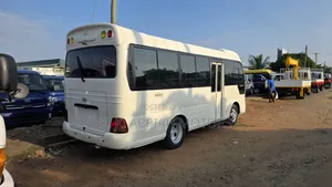 Hyundai County 2015 White