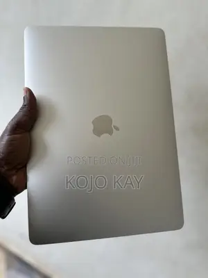Laptop Apple MacBook Pro 8GB Apple M2 SSD 256GB