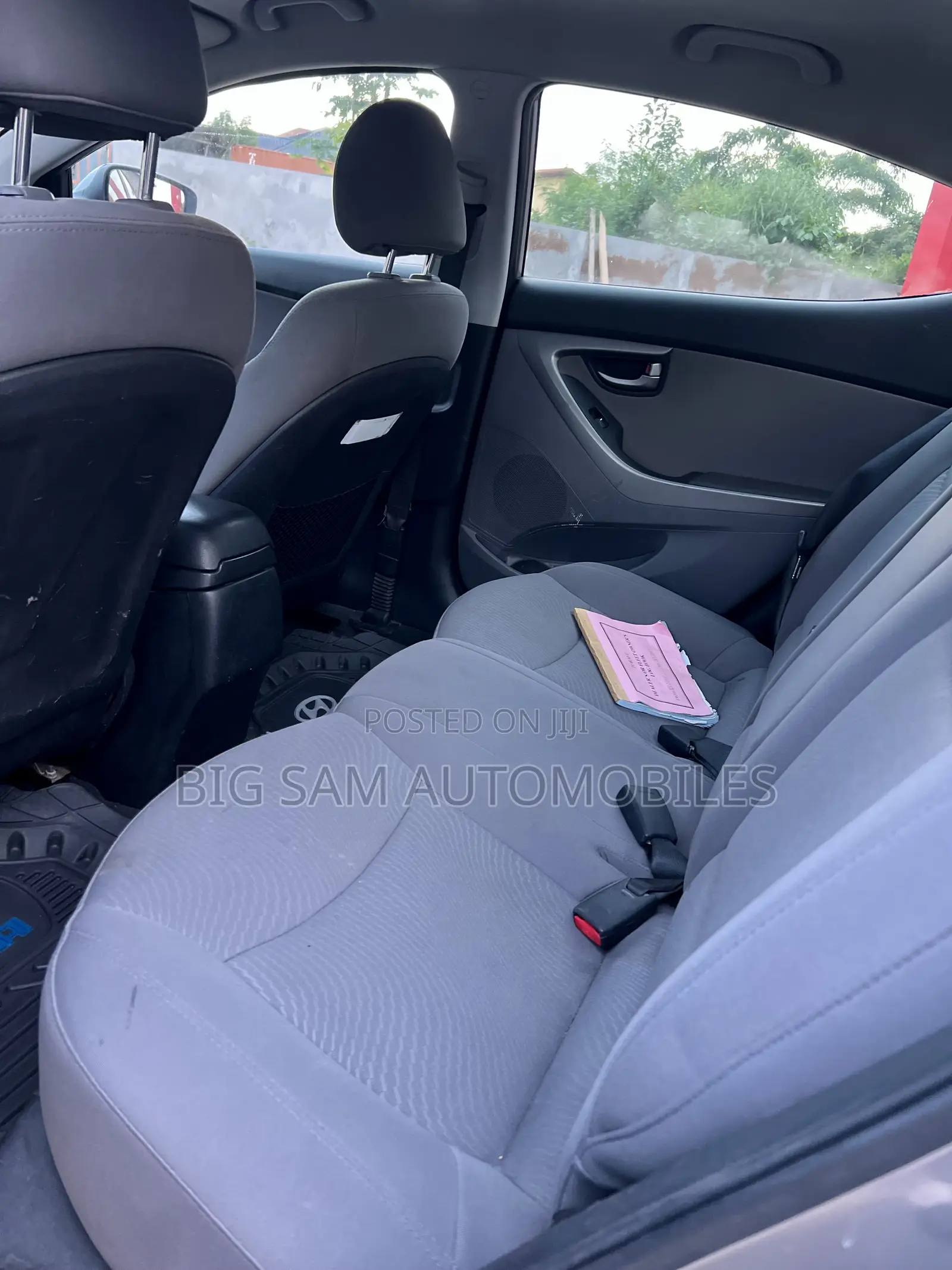 Hyundai Elantra Limited Sedan FWD (1.8L 4cyl 6A) 2016 Gray