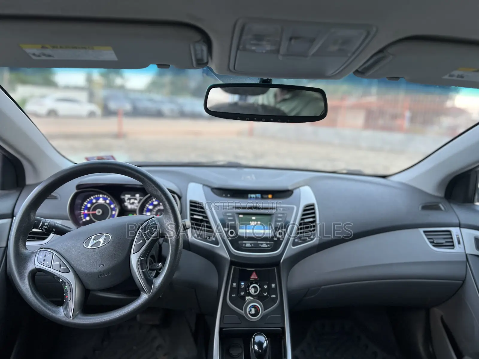 Hyundai Elantra Limited Sedan FWD (1.8L 4cyl 6A) 2016 Gray