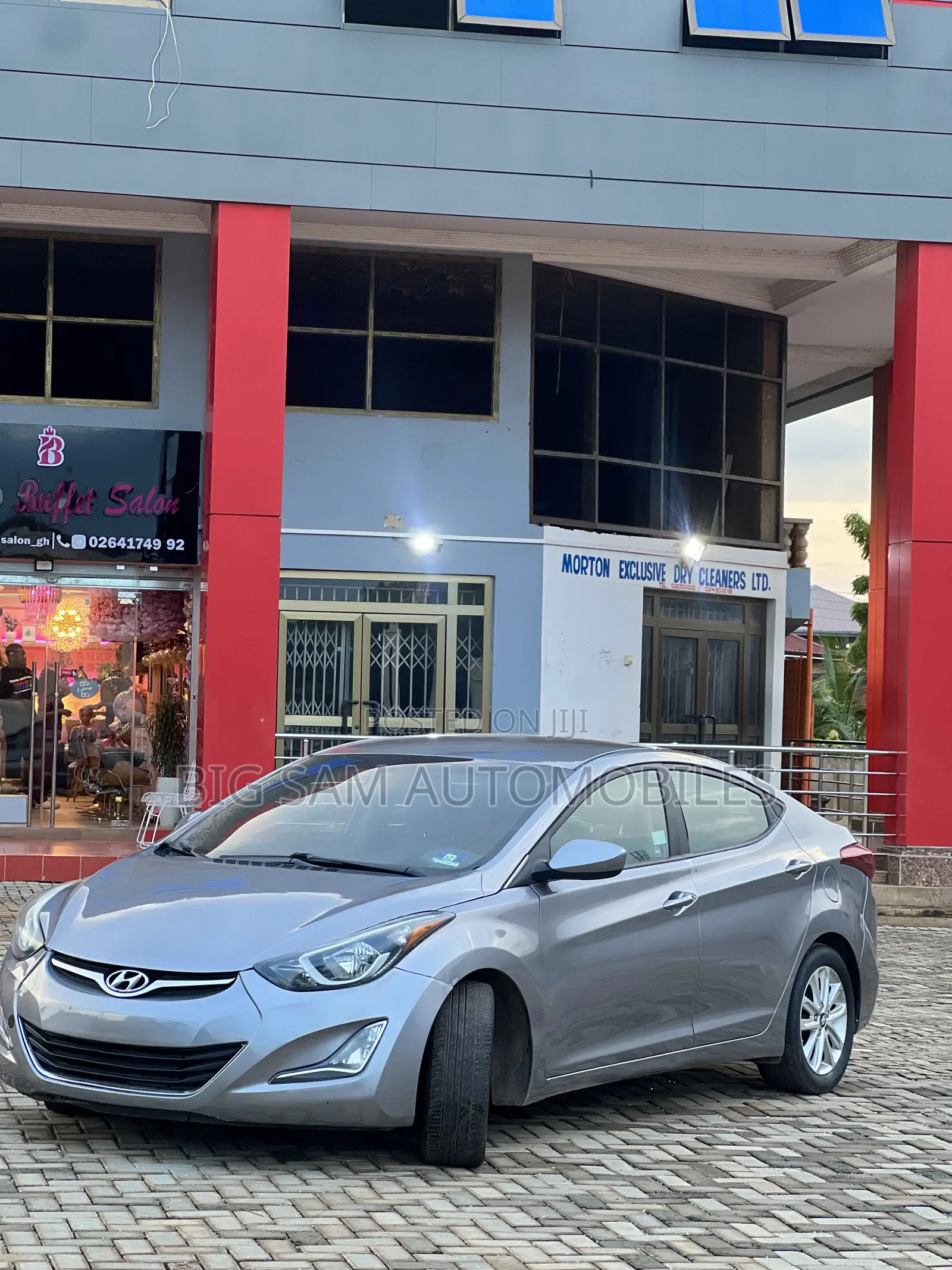 Hyundai Elantra Limited Sedan FWD (1.8L 4cyl 6A) 2016 Gray