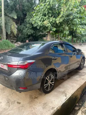 Toyota Corolla Altis 2017 Gray