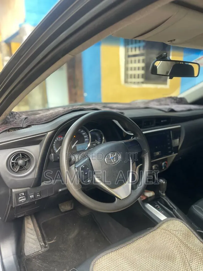 Toyota Corolla Altis 2017 Gray