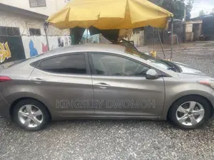 Hyundai Elantra GLS Sedan FWD (1.8L 4cyl 6A) 2013