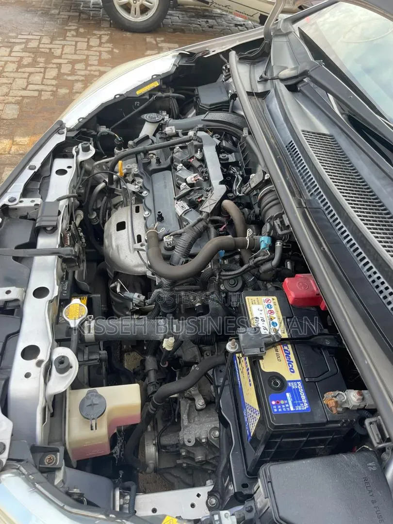 Toyota Vitz 1.3 FWD 5dr 2013 Purple