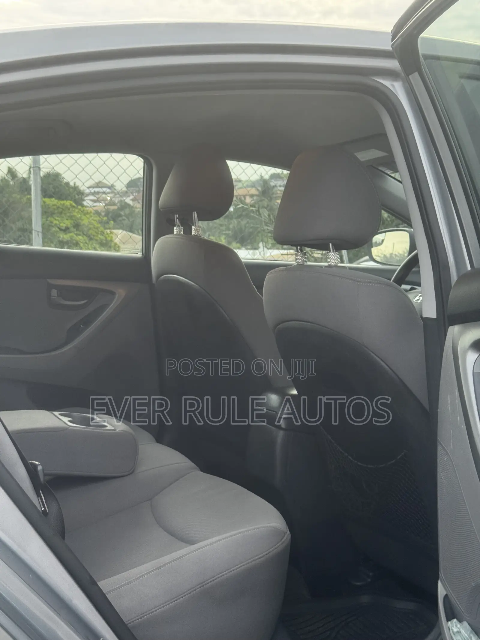 Hyundai Elantra SE Sedan FWD (1.8L 4cyl 6M) 2016 Gray