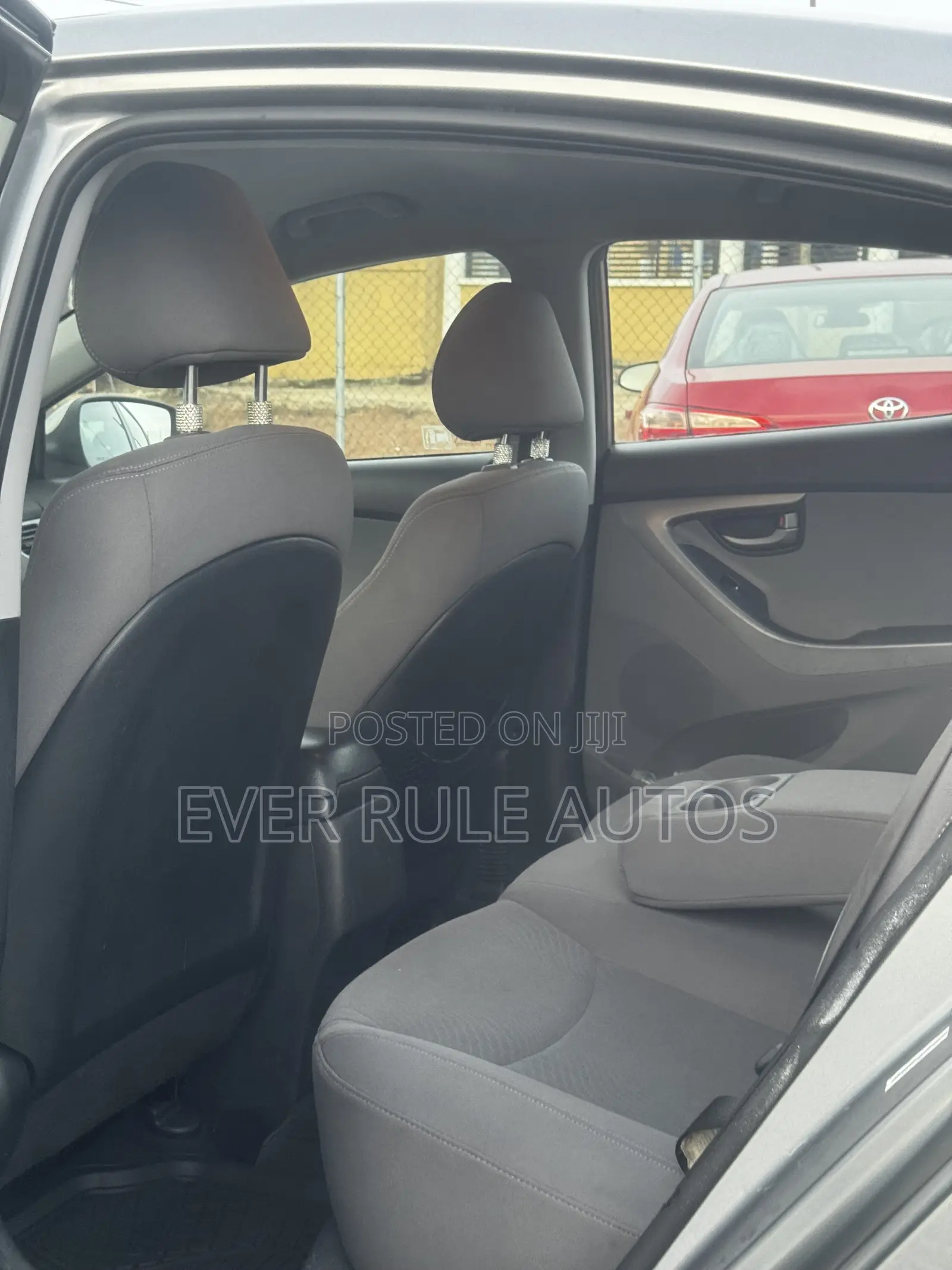 Hyundai Elantra SE Sedan FWD (1.8L 4cyl 6M) 2016 Gray