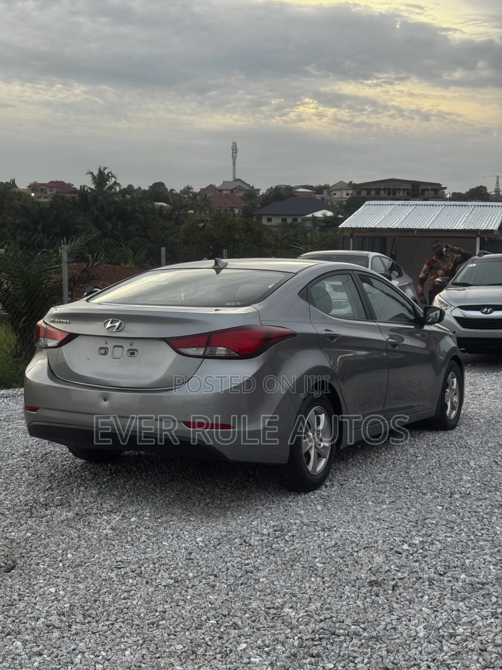 Hyundai Elantra SE Sedan FWD (1.8L 4cyl 6M) 2016 Gray