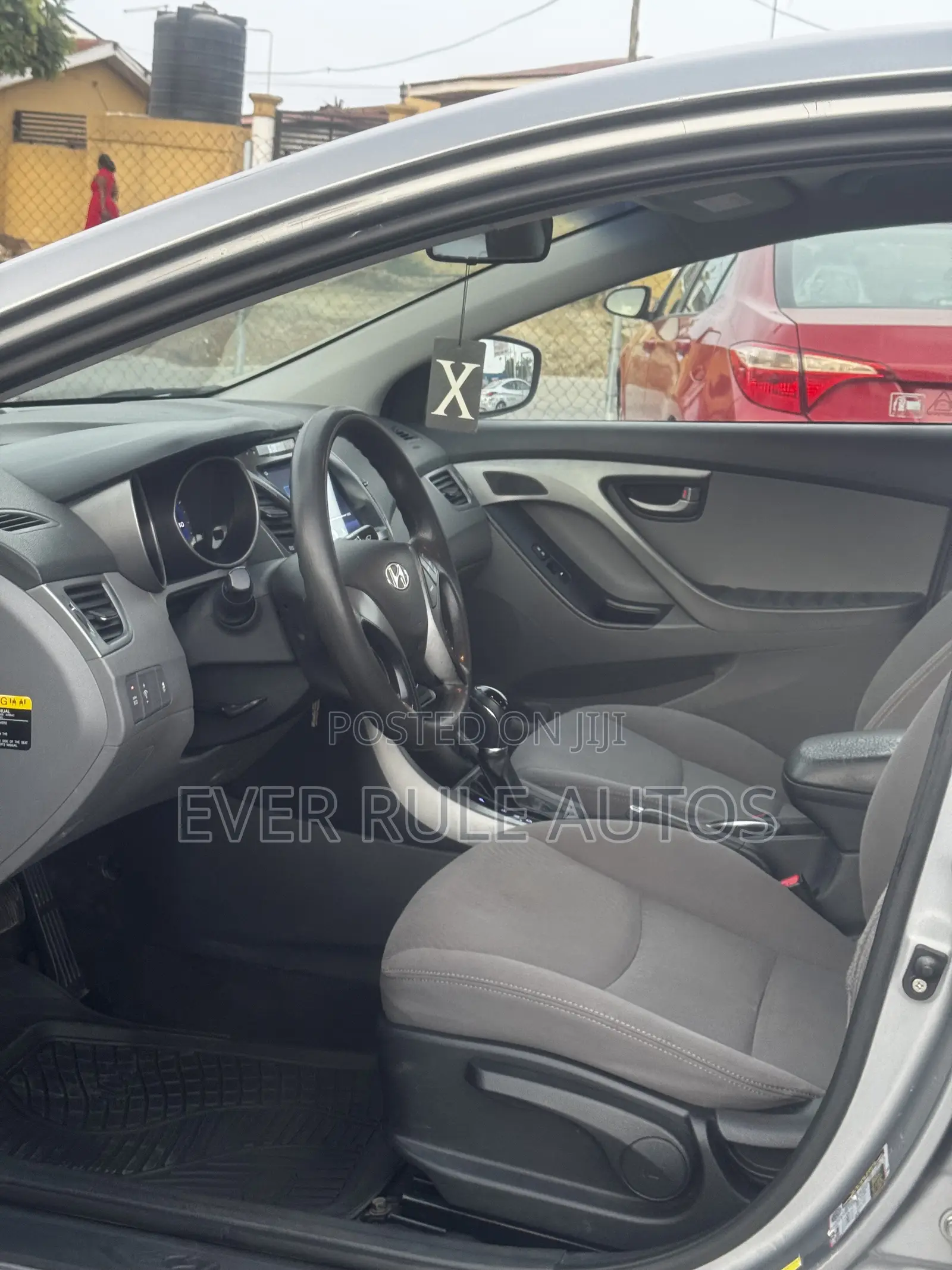 Hyundai Elantra SE Sedan FWD (1.8L 4cyl 6M) 2016 Gray