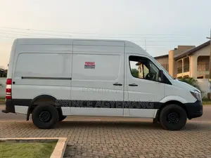 Mercedes-Benz Sprinter 2018 White