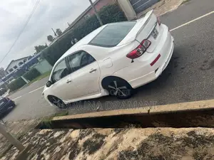 Toyota Corolla S 4dr Sedan (1.8L 4cyl 4A) 2013 White