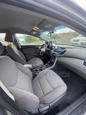 Hyundai Elantra SE 4dr Sedan (1.8L 4cyl 6A) 2015 Silver