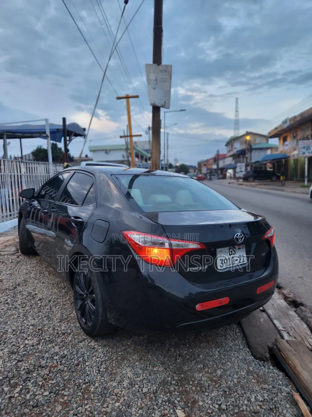 Toyota Corolla LE Eco Plus 4dr Sedan (1.8L 4cyl CVT) 2014 Black