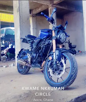 Honda CB 2026 Blue