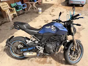 Honda CB 2026 Blue