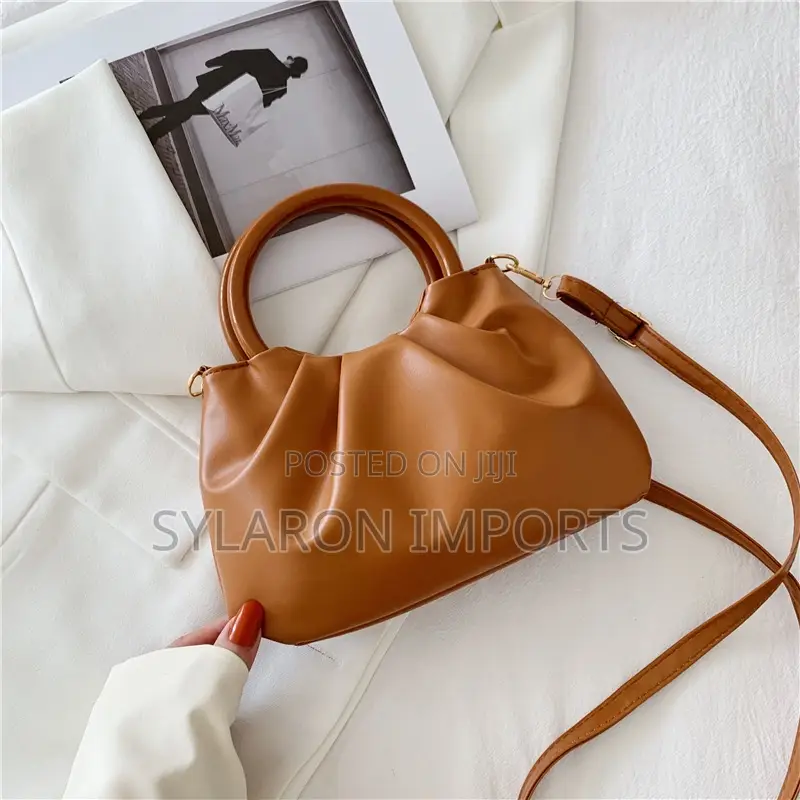 Women’S Ruched Ring Handle Handbag With Shoulder Strap