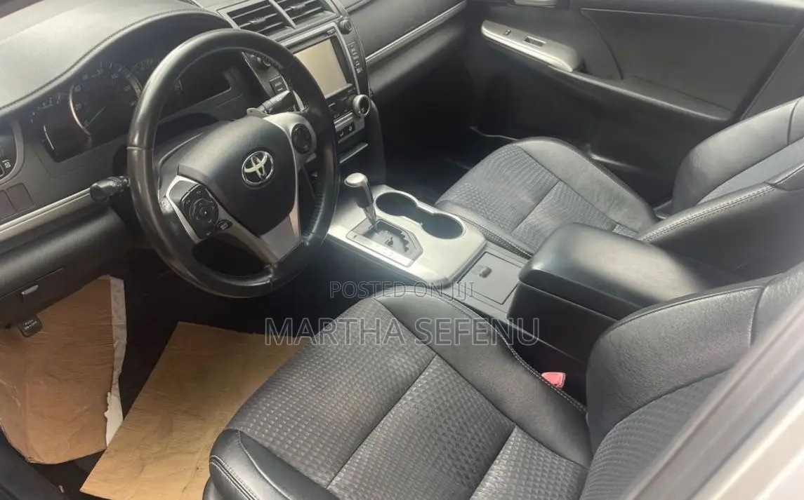 Toyota Camry 2014 Red