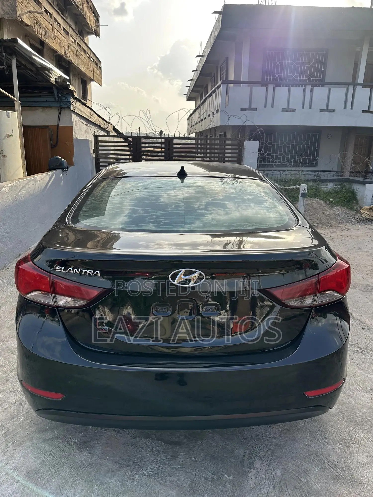 Hyundai Elantra SE 4dr Sedan (1.8L 4cyl 6A) 2014 Black