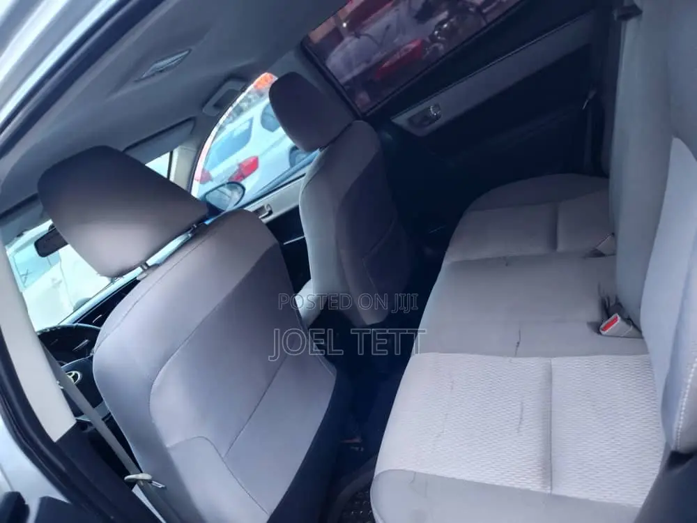 Toyota Corolla 2016 Gray