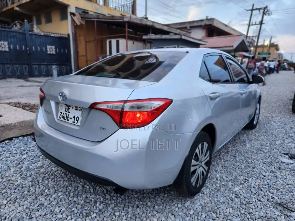 Toyota Corolla 2016 Gray