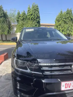 Volkswagen Tiguan 2.0T SEL AWD 4MOTION 2019 Black