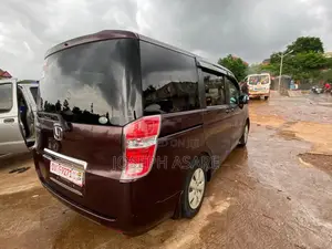 Toyota Voxy 2010 Gray