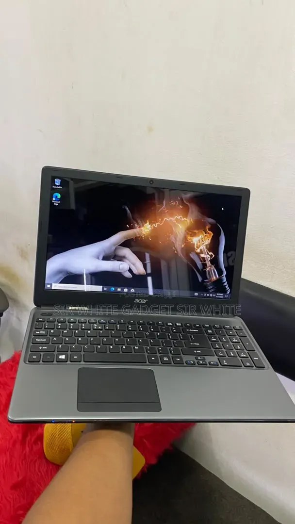 Laptop Acer Aspire E 8GB Intel Core i3 HDD 500GB