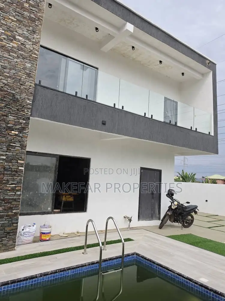 3bdrm House in Adjiriganor for sale