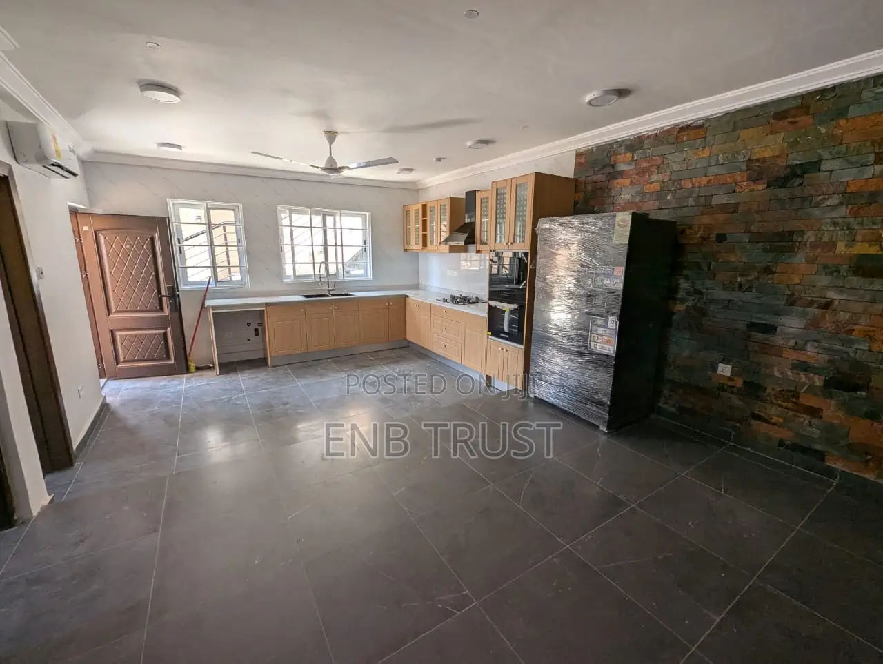3bdrm Duplex in Achimota, School Area for rent
