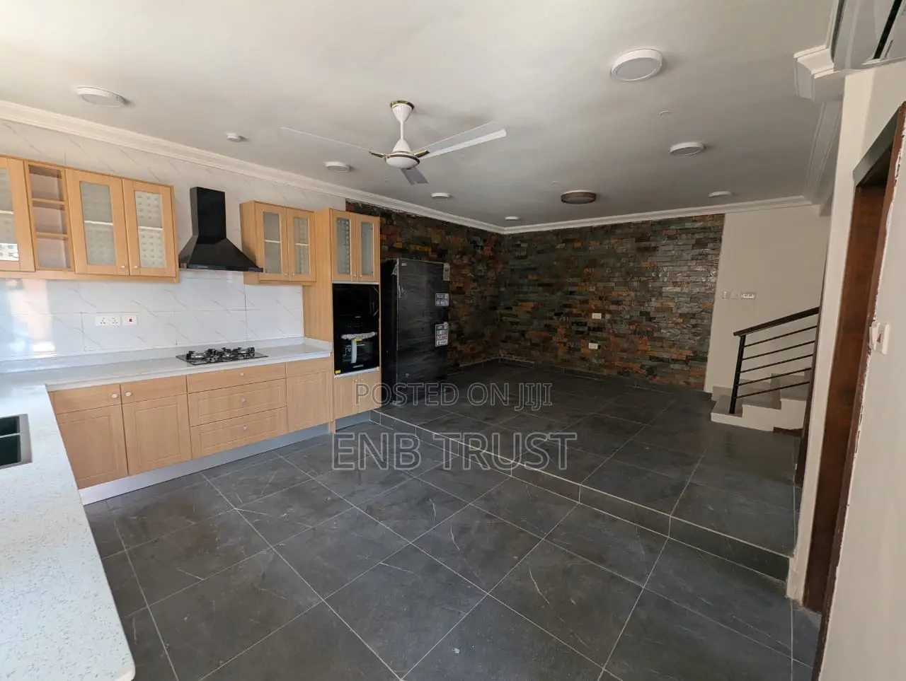3bdrm Duplex in Achimota, School Area for rent