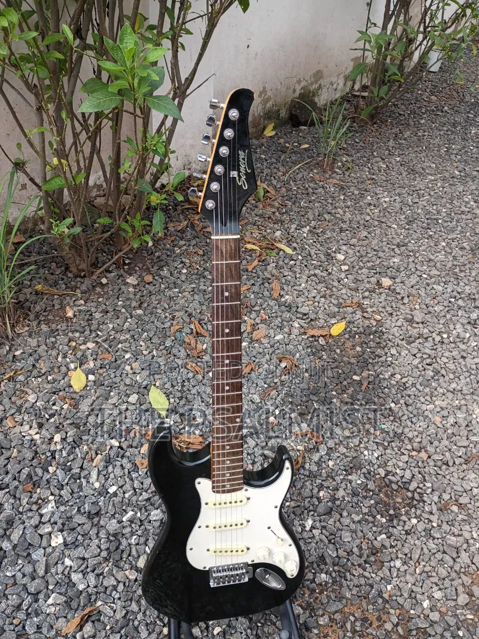 Sonora Electric Guitar