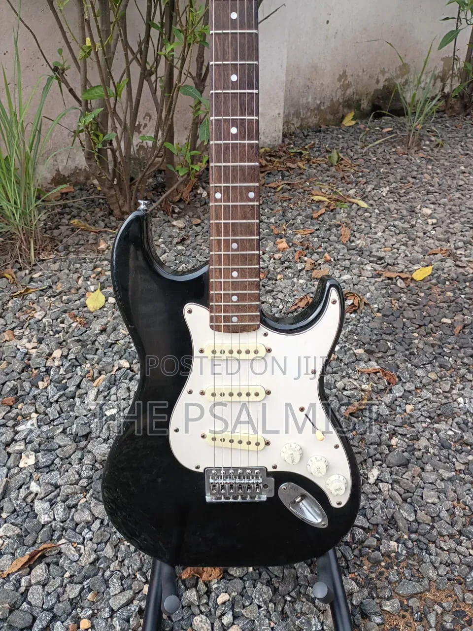 Sonora Electric Guitar
