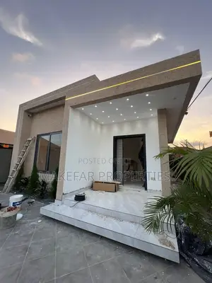 3bdrm House in Adjiriganor for sale